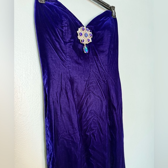 Eugene Alexander deep purple velvet strapless jeweled gown - Picture 4 of 11